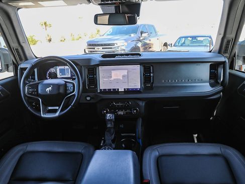 Used 2024 Ford Bronco Black Diamond AWD/4WD image 12