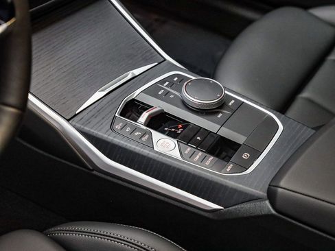 Used 2025 BMW 330i Sedan w/ Premium Package image 24