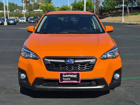 Used 2018 Subaru Crosstrek 2.0i Premium w/ Popular Package #2 AWD/4WD image 2