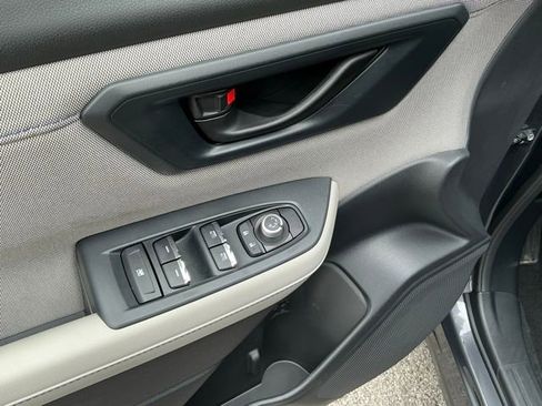 Used 2025 Subaru Forester Premium AWD/4WD image 14
