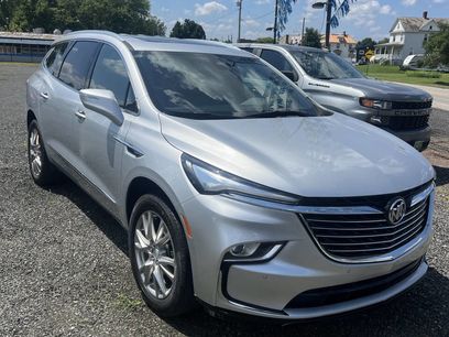 Used 2022 Buick Enclave Essence w/ Experience Buick Package