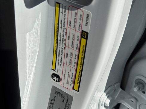 New 2026 RAM 1500 4x4 Crew Cab image 25