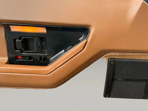 Used 1988 Chevrolet Corvette Coupe RWD image 36