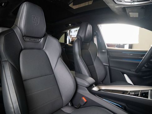 New 2025 Porsche Macan Turbo Electric image 18