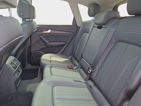 Used 2023 Audi Q5 2.0T Premium Plus AWD/4WD image 17