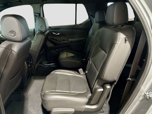 Used 2023 Chevrolet Traverse LT w/ LPO, Floor Liner Package AWD/4WD image 24