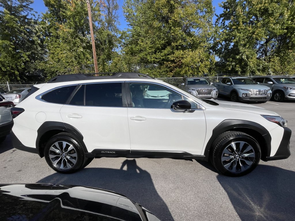 Certified 2023 Subaru Outback Limited XT AWD/4WD image 8