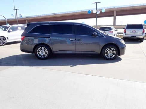 Used 2012 Honda Odyssey EX image 5