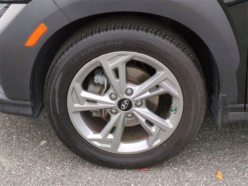 Used 2023 Hyundai Kona SEL w/ Winter Weather Package image 11