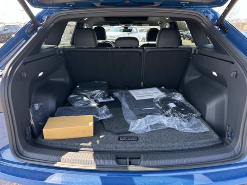 New 2026 Volkswagen Atlas Cross Sport SE image 10