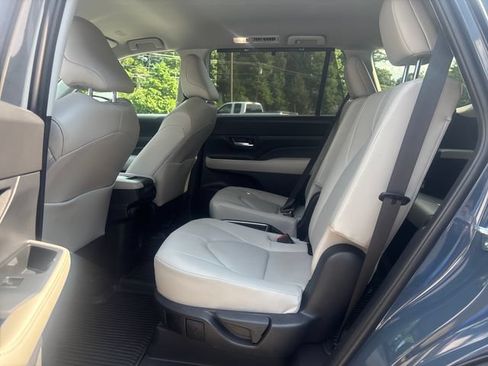 Used 2026 Toyota Grand Highlander AWD image 23