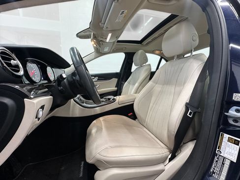 Used 2019 Mercedes-Benz E 300 4MATIC image 11