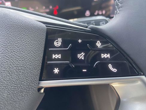 New 2025 Audi Q5 Prestige image 23