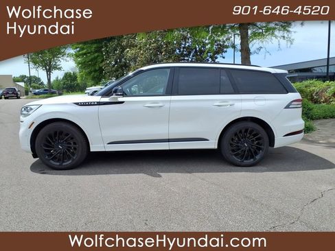 Used 2023 Lincoln Aviator Reserve w/ Equipment Group 201A AWD/4WD image 2
