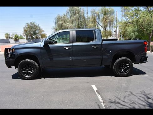 Used 2020 Chevrolet Silverado 1500 Custom Trail Boss AWD/4WD image 4