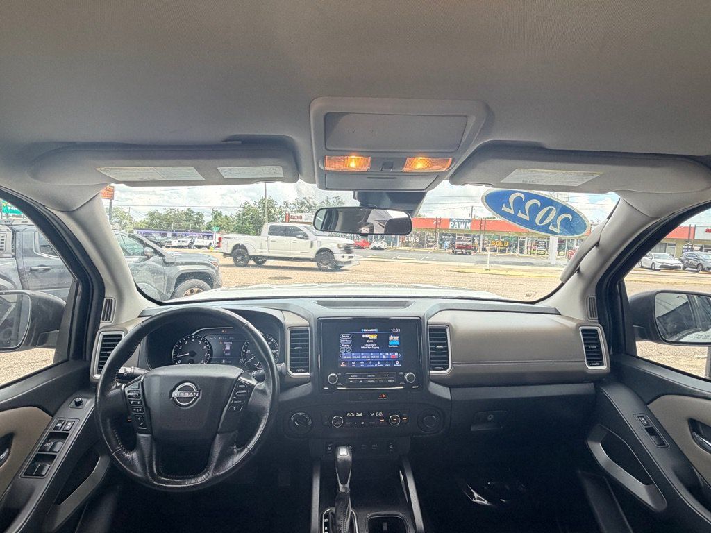 Used 2022 Nissan Frontier SV AWD/4WD image 11
