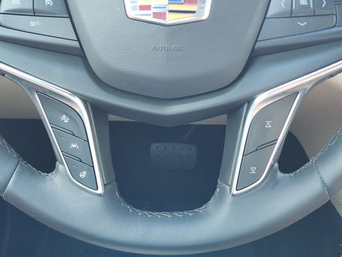 Used 2018 Cadillac XT5 Luxury w/ Driver Awareness Package FWD image 38