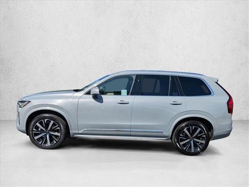 Certified 2026 Volvo XC90 B5 Core AWD/4WD image 9