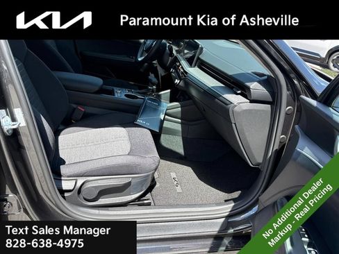 New 2026 Kia K5 LXS FWD image 17