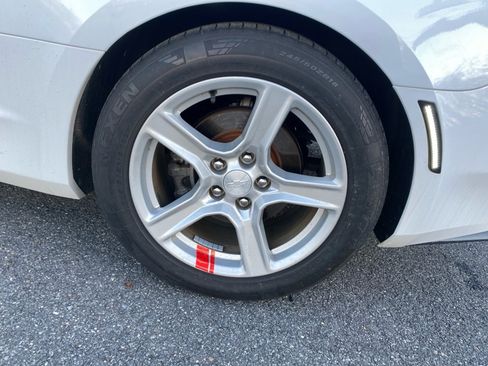 Used 2017 Chevrolet Camaro LT image 25