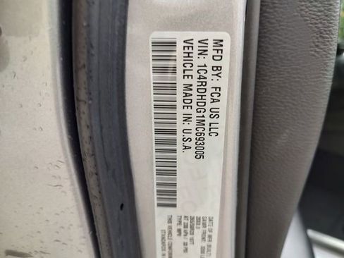 Used 2021 Dodge Durango GT RWD image 34