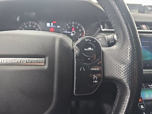 Used 2018 Land Rover Range Rover Velar S AWD/4WD image 20