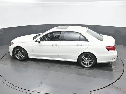 Used 2016 Mercedes-Benz E 350 4MATIC Sedan image 35