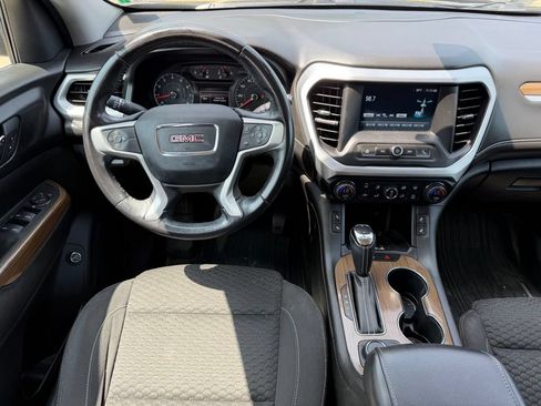 Used 2018 GMC Acadia SLE w/ LPO, Floor Liner Package FWD image 13