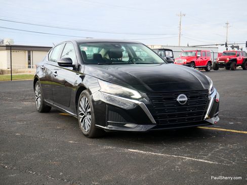 Used 2023 Nissan Altima 2.5 SV image 12