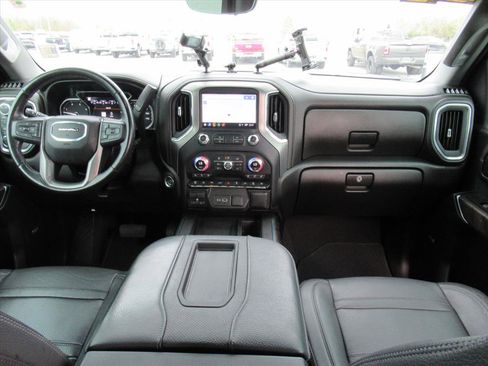 Used 2022 GMC Sierra 2500 Denali w/ Denali Ultimate Package image 11