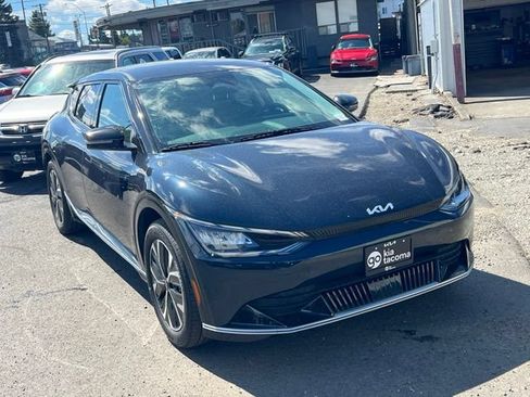 Certified 2023 Kia EV6 Wind AWD/4WD image 5