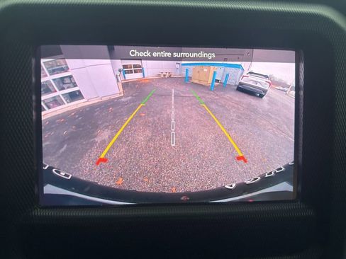 Used 2022 Jeep Wrangler Willys image 35