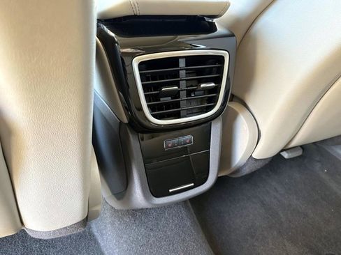 Used 2021 Lincoln Nautilus Reserve w/ Equipment Group 201A image 16