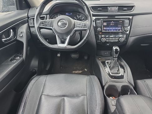 Used 2018 Nissan Rogue SL image 17