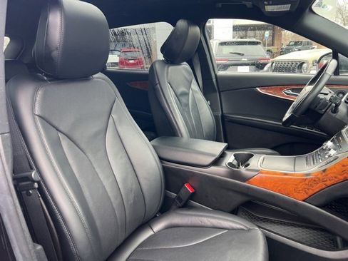 Used 2020 Lincoln Nautilus Reserve image 30