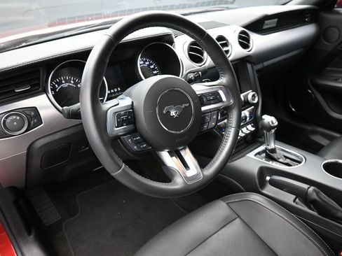 Used 2018 Ford Mustang GT Premium RWD image 15