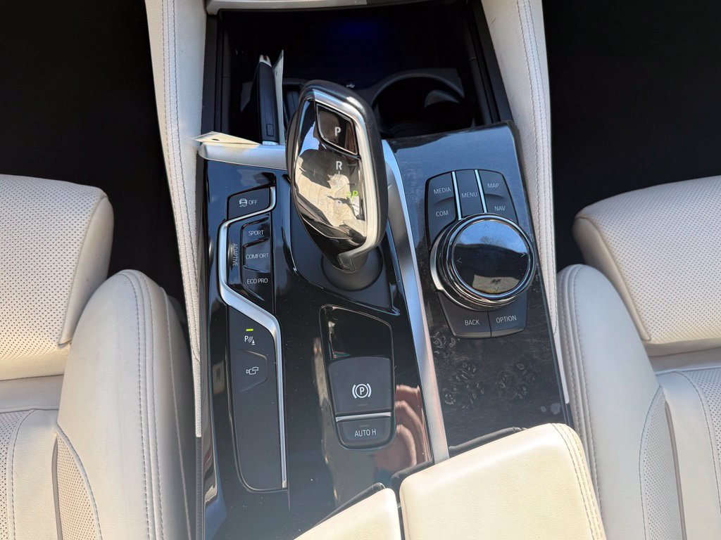 Used 2018 BMW M550i xDrive w/ Dynamic Handling Package AWD/4WD image 16
