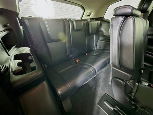 Used 2022 Subaru Ascent Limited w/ Popular Package #4 image 6