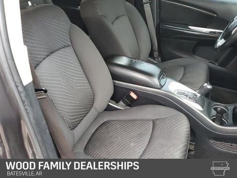 Used 2018 Dodge Journey SE w/ Popular Equipment Group image 36