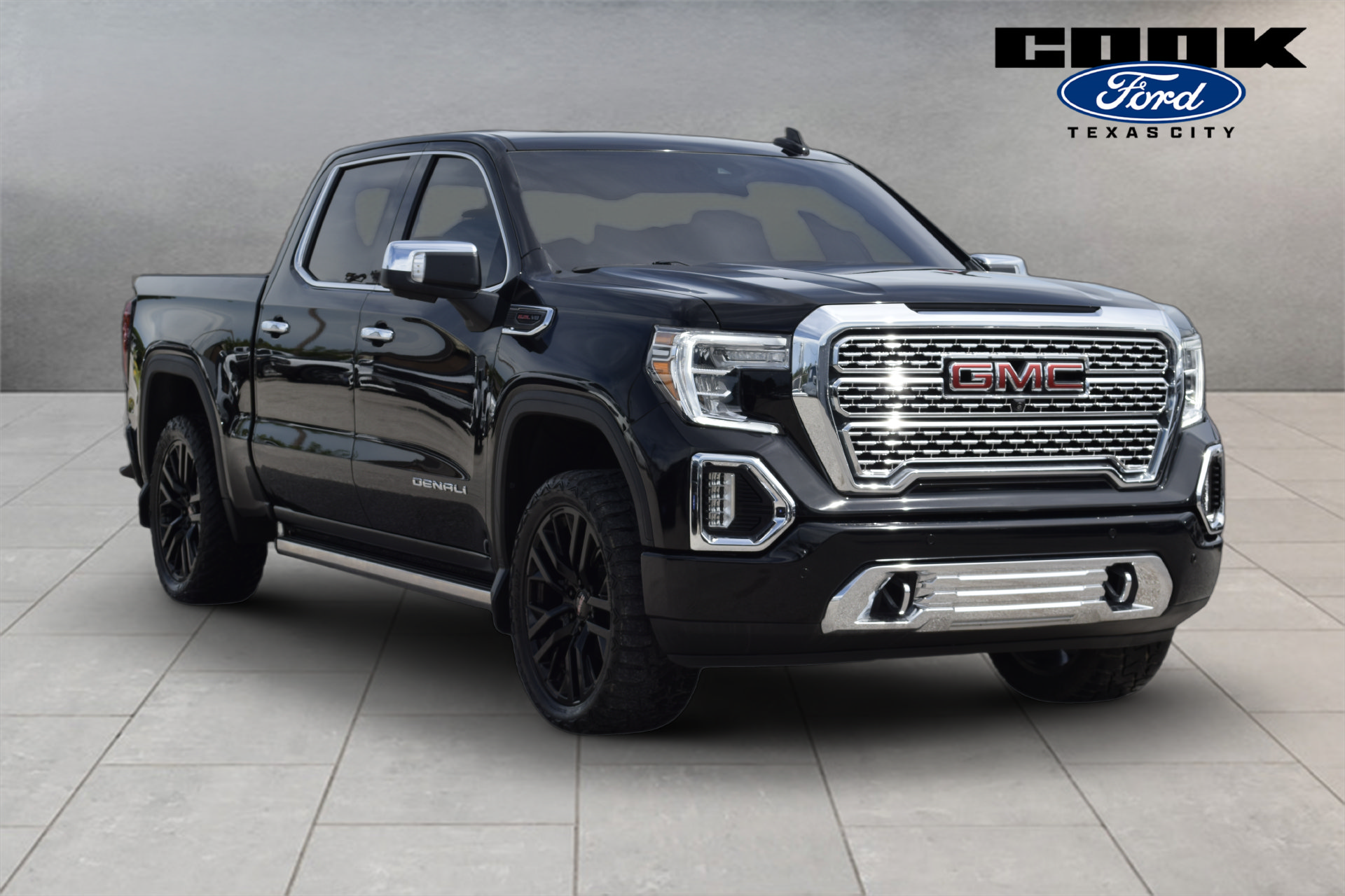 Used 2021 GMC Sierra 1500 Denali w/ Denali Ultimate Package AWD/4WD image 2