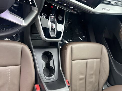 Certified 2022 Audi Q4 e-tron Prestige AWD/4WD image 11