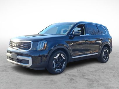 Used 2023 Kia Telluride S w/ S Sunroof Package