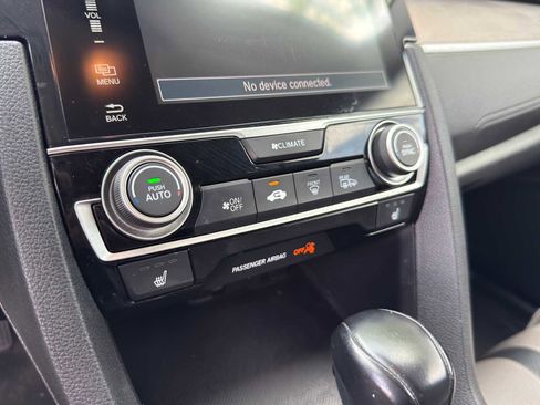 Used 2017 Honda Civic Touring image 13