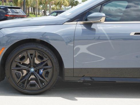 Used 2023 BMW iX M60 AWD/4WD image 10
