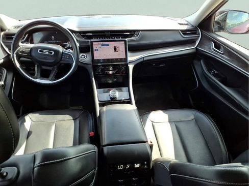 Used 2022 Jeep Grand Cherokee L Limited RWD image 18