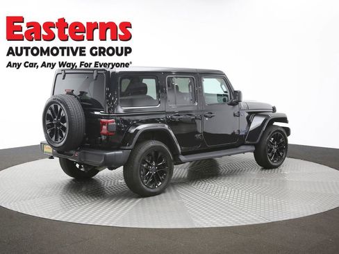 Used 2025 Jeep Wrangler Unlimited Sahara image 41