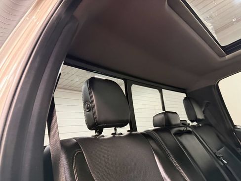 Used 2017 Ford F150 Lariat w/ Equipment Group 502A Luxury AWD/4WD image 15