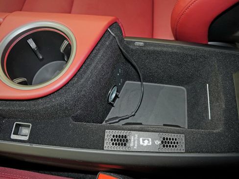 Certified 2022 Porsche Taycan 4S AWD/4WD image 38
