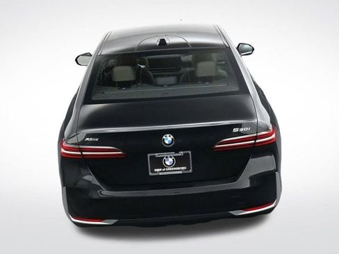 New 2026 BMW 530i xDrive w/ Premium Package AWD/4WD image 22