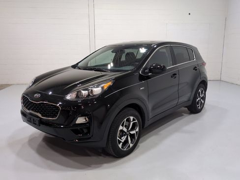 Certified 2022 Kia Sportage LX AWD/4WD image 8